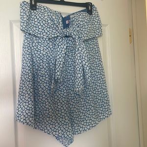 Blue and white flower romper
